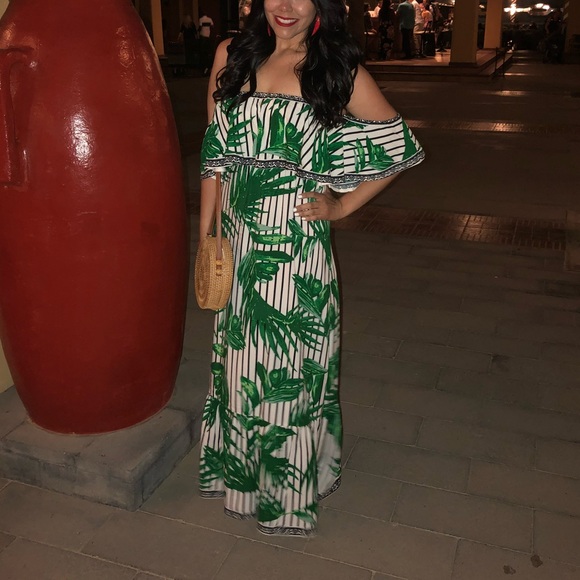 AKIRA Dresses & Skirts - Akira Off-the-shoulder Green Leaf Print Maxi Dress